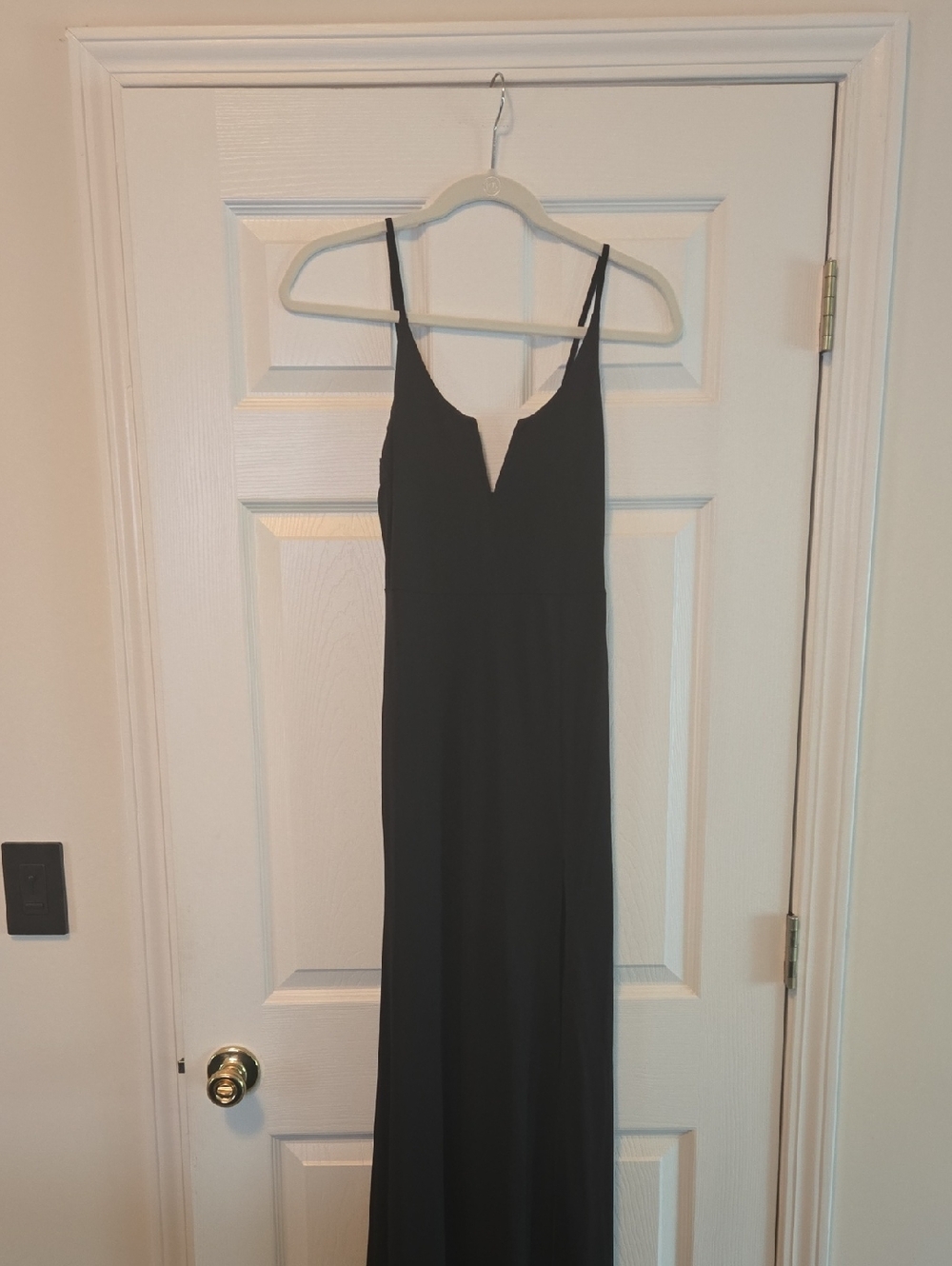 SHEIN Black Spaghetti-Strap V-Notch Maxi Dress